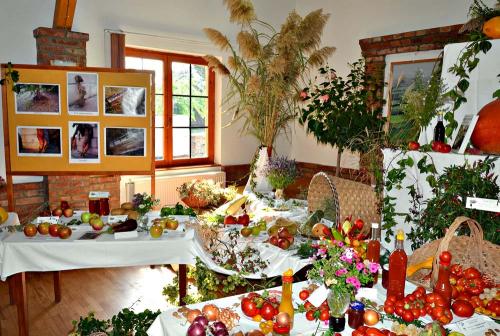 Výstava ovocia, zeleniny, kvetov, okrasných rastlín a bylín 2012